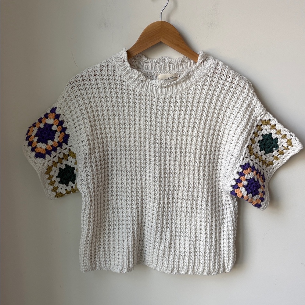 Universal Thread Crochet Granny Square Short Slee… - image 1